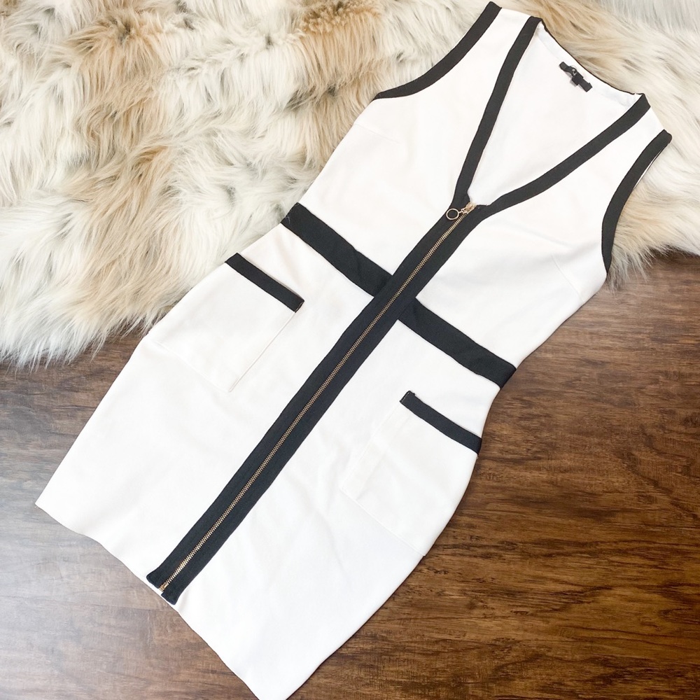 Black and White Curvy Low Cut Zipper Dress